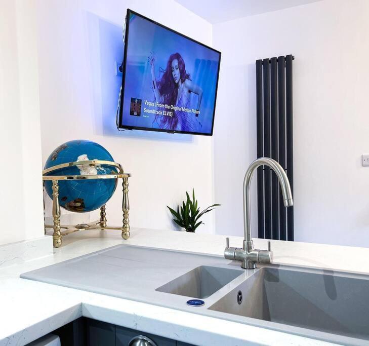 Juliet Beautiful 1 Bedroom, Central, Modern Space. Darlington  Dış mekan fotoğraf